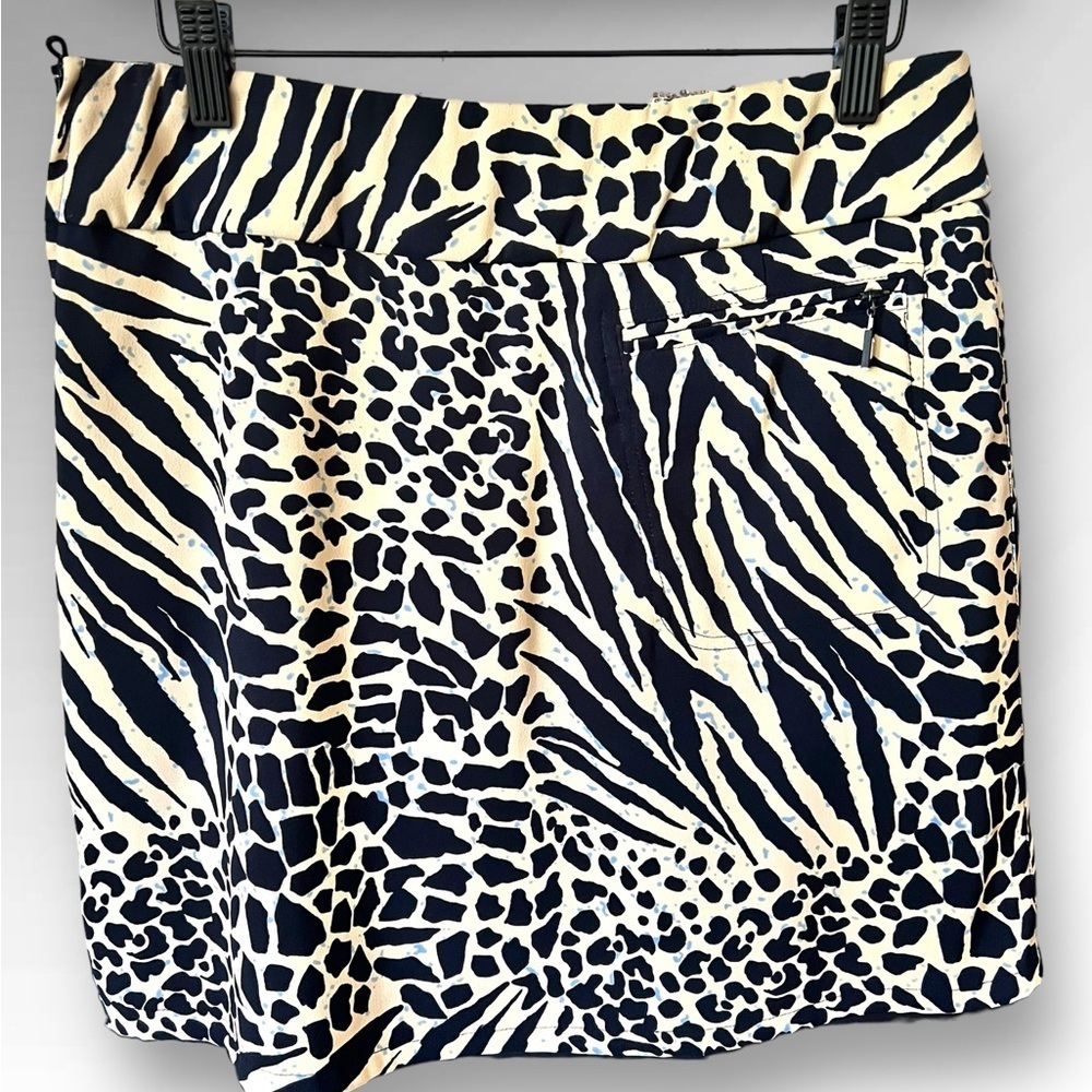Ended
DKNY GOLF Animal Print Leopard Tiger Skort ~ Activewear.
